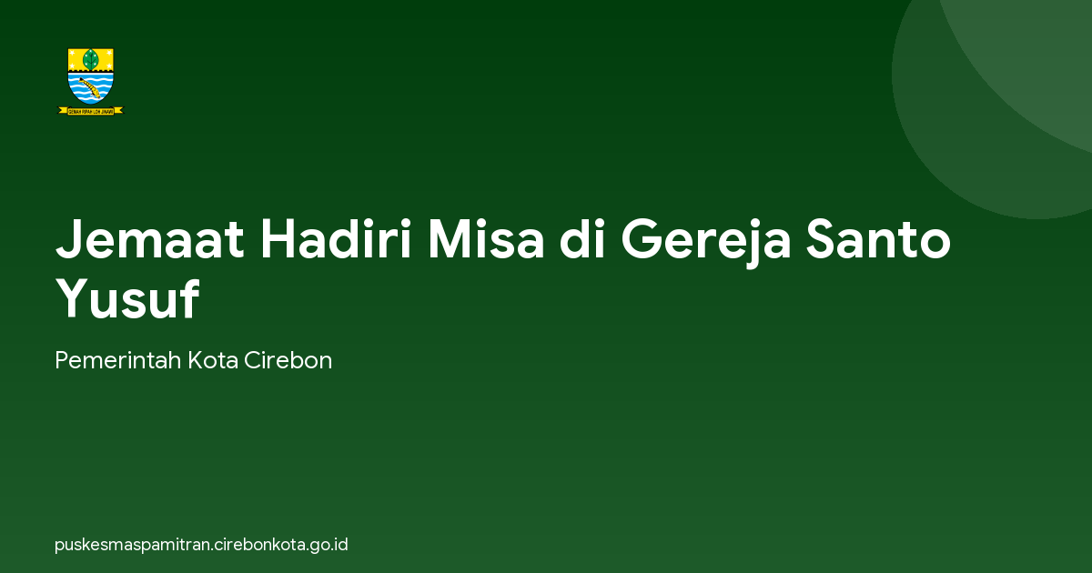 Jemaat Hadiri Misa di Gereja Santo Yusuf